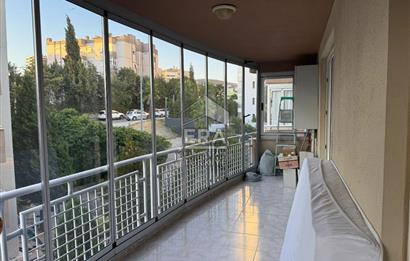 Bornova Evka 3 Öz Seçkinler Sitesinde 3+1 Satılık Daire