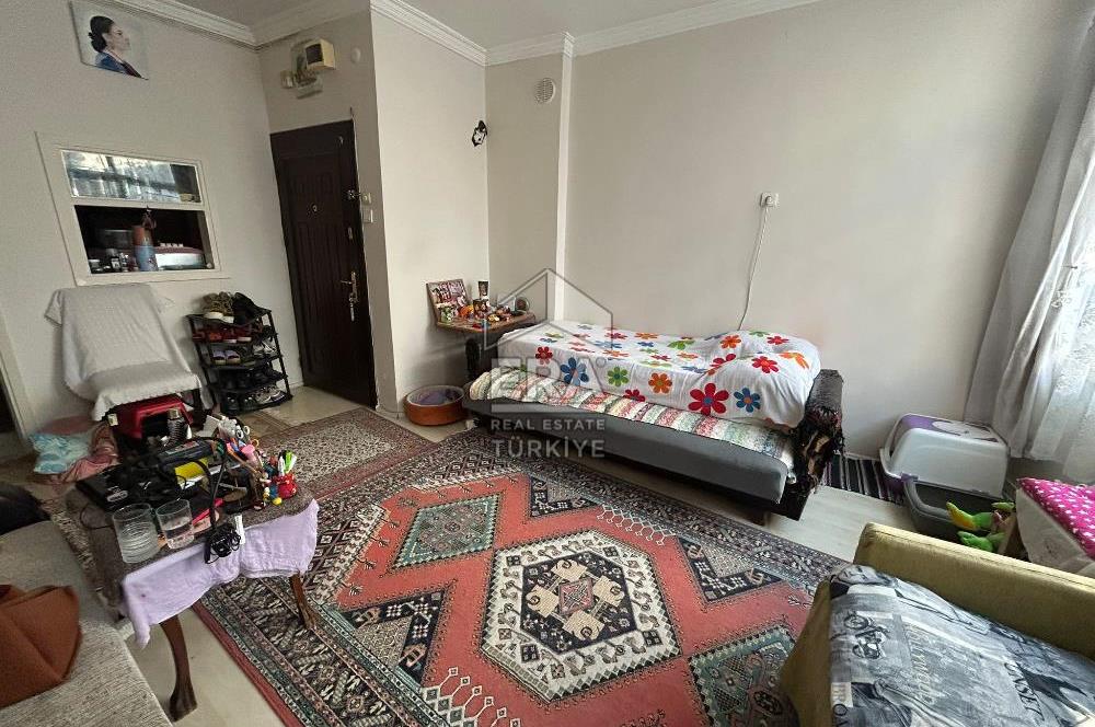 Karşıyaka Alaybey İzbana Yakın Satılık 2+1 Daire