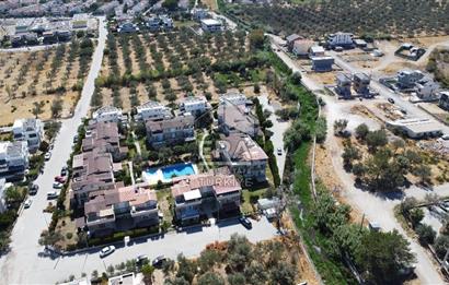 ERA Angel'dan Çandarlı'da Havuzlu Sitede Çatı Dubleks Daire