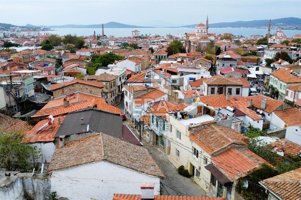 ERA Angel'dan Ayvalık Merkezde 4+2 Geniş Bahçeli Müstakil