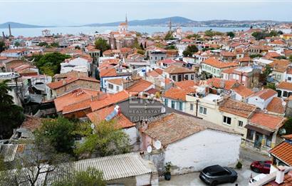 ERA Angel'dan Ayvalık Merkezde 4+2 Geniş Bahçeli Müstakil