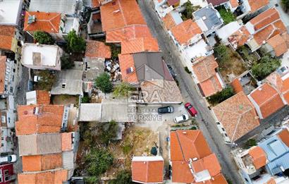 ERA Angel'dan Ayvalık Merkezde 4+2 Geniş Bahçeli Müstakil