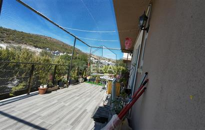 ERA Angel'dan Çandarlı'da Havuzlu Sitede Çatı Dubleks Daire