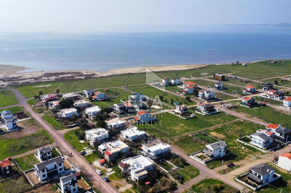 ERA Angel'dan Ayvalık Altınovada 2+1 Bahçeli Villa Katı