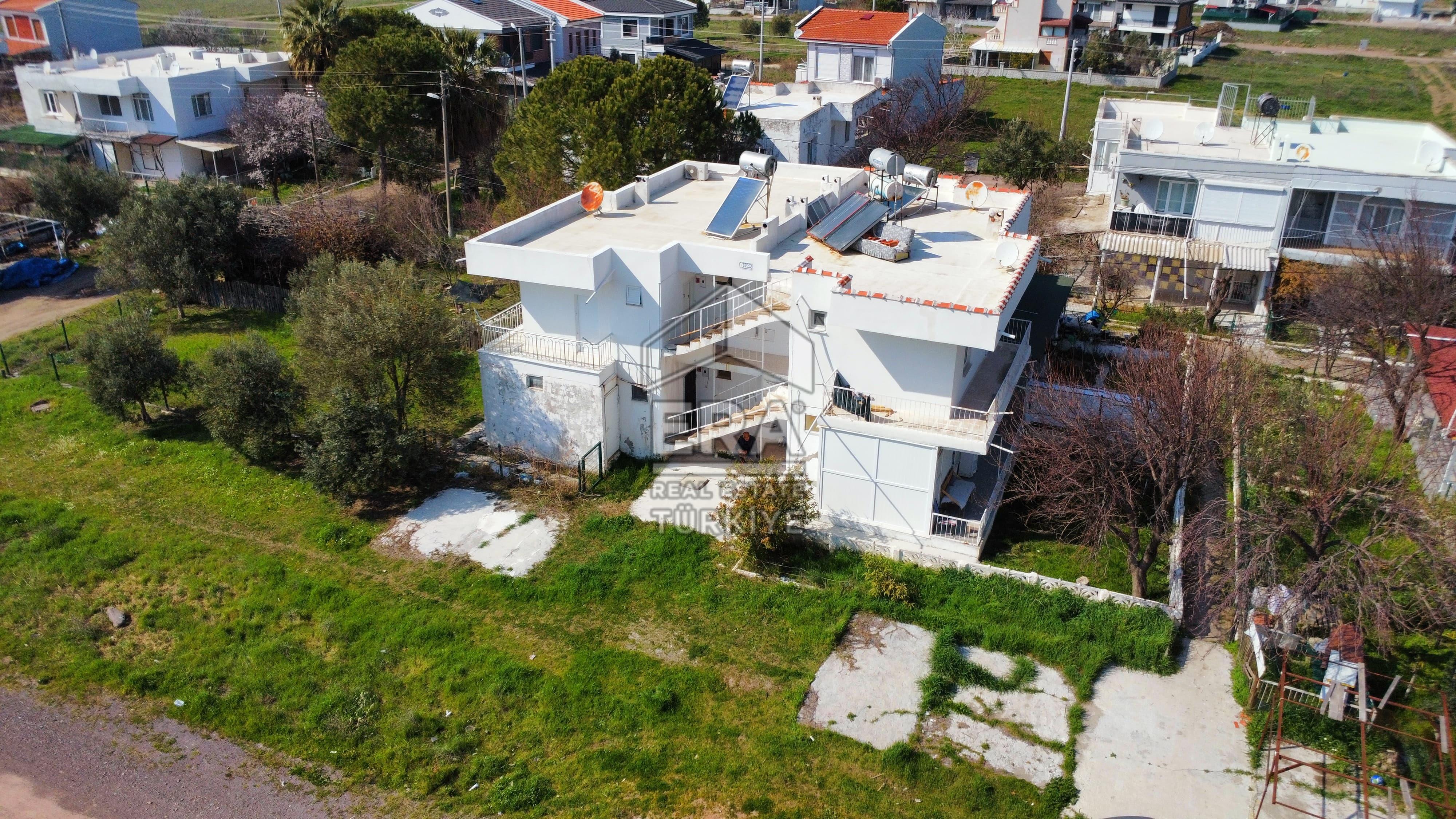 ERA Angel'dan Ayvalık Altınovada 2+1 Bahçeli Villa Katı