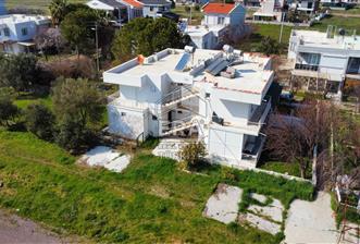 ERA Angel'dan Ayvalık Altınovada 2+1 Bahçeli Villa Katı