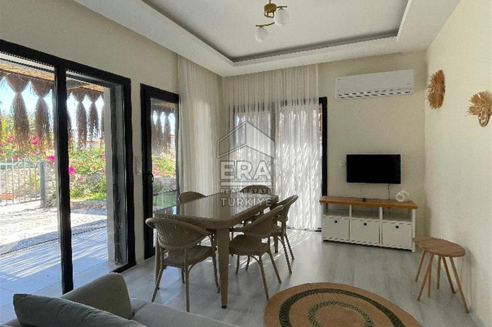 Datça Merkezde Kiralık 2+1 Deniz Manzaralı 85 m2 İkiz Villa