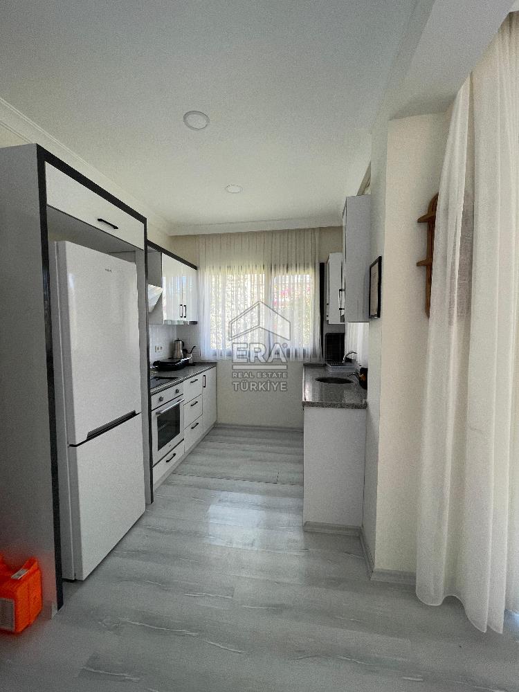 Datça Merkezde Kiralık 2+1 Deniz Manzaralı 85 m2 İkiz Villa