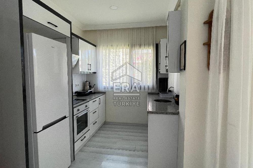 Datça Merkezde Kiralık 2+1 Deniz Manzaralı 85 m2 İkiz Villa