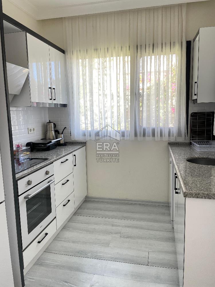 Datça Merkezde Kiralık 2+1 Deniz Manzaralı 85 m2 İkiz Villa