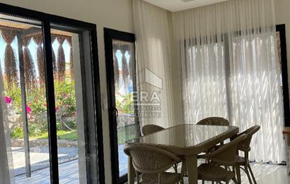 Datça Merkezde Kiralık 2+1 Deniz Manzaralı 85 m2 İkiz Villa