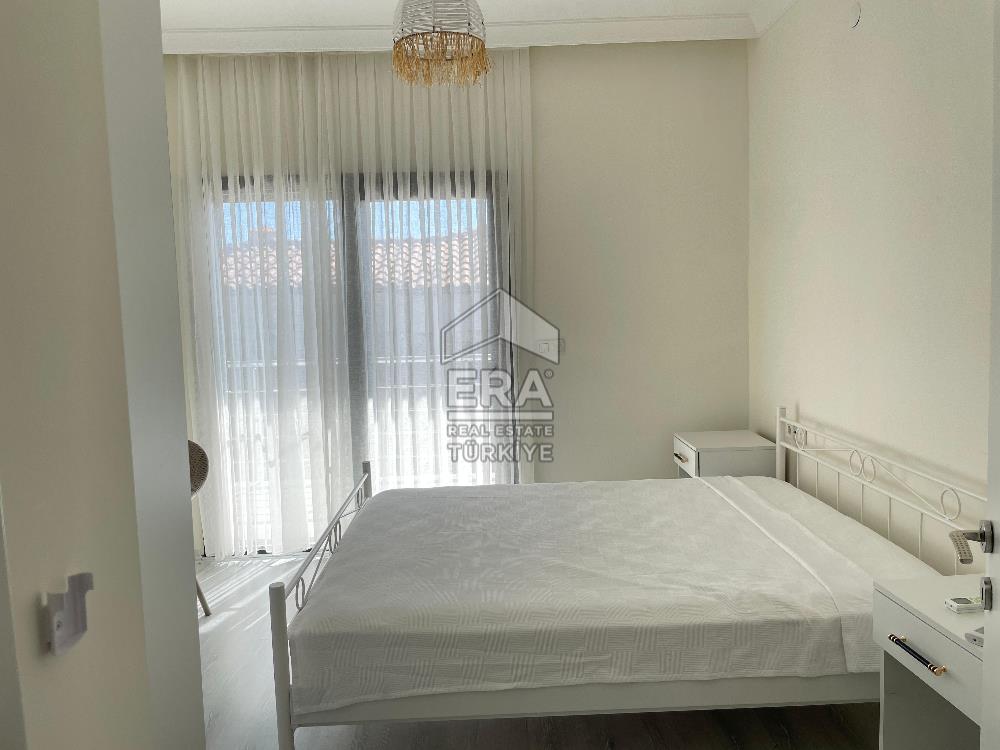 Datça Merkezde Kiralık 2+1 Deniz Manzaralı 85 m2 İkiz Villa