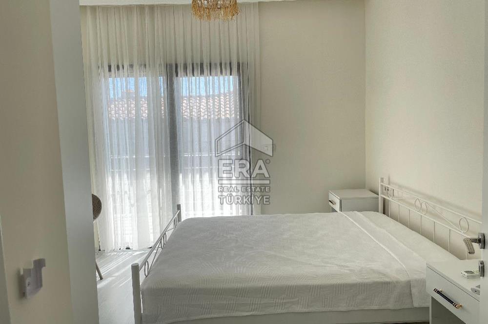 Datça Merkezde Kiralık 2+1 Deniz Manzaralı 85 m2 İkiz Villa