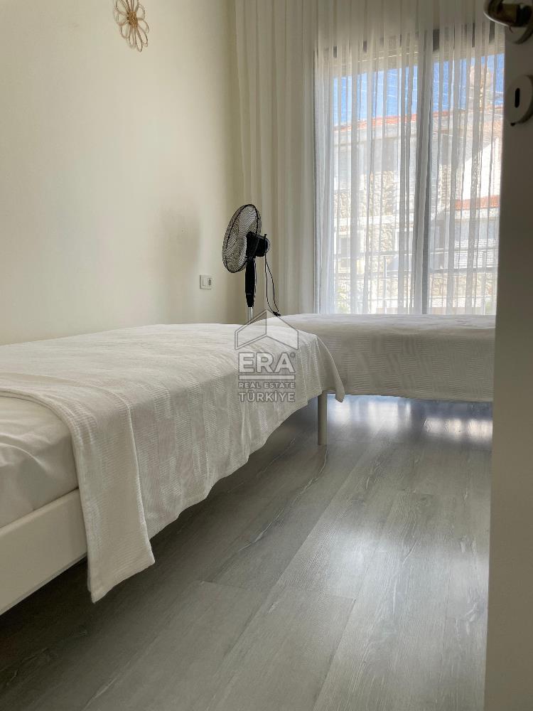 Datça Merkezde Kiralık 2+1 Deniz Manzaralı 85 m2 İkiz Villa