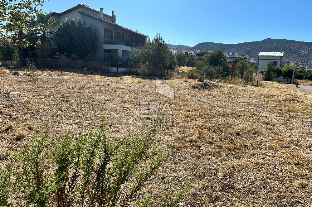 Urla Gülbahçe Mahallesinde 220 m2 Satılık Arsa
