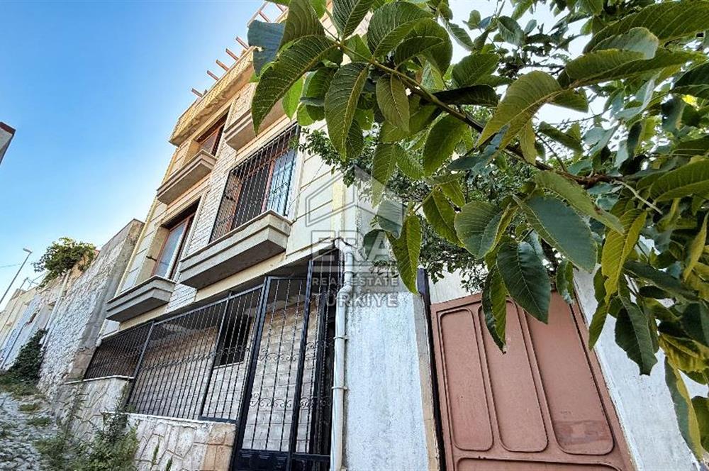 ERA Angel'dan Bergama Gazipaşa Mahallesinde 4+2 Müstakil