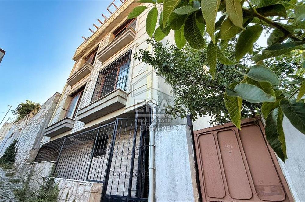 ERA Angel'dan Bergama Gazipaşa Mahallesinde 4+2 Müstakil