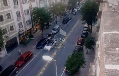 FATİH'TE DENİZ MANZARALI TERASLI ÇATI KATI KİRALIK DAİRE
