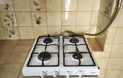 FATİH'TE DENİZ MANZARALI TERASLI ÇATI KATI KİRALIK DAİRE