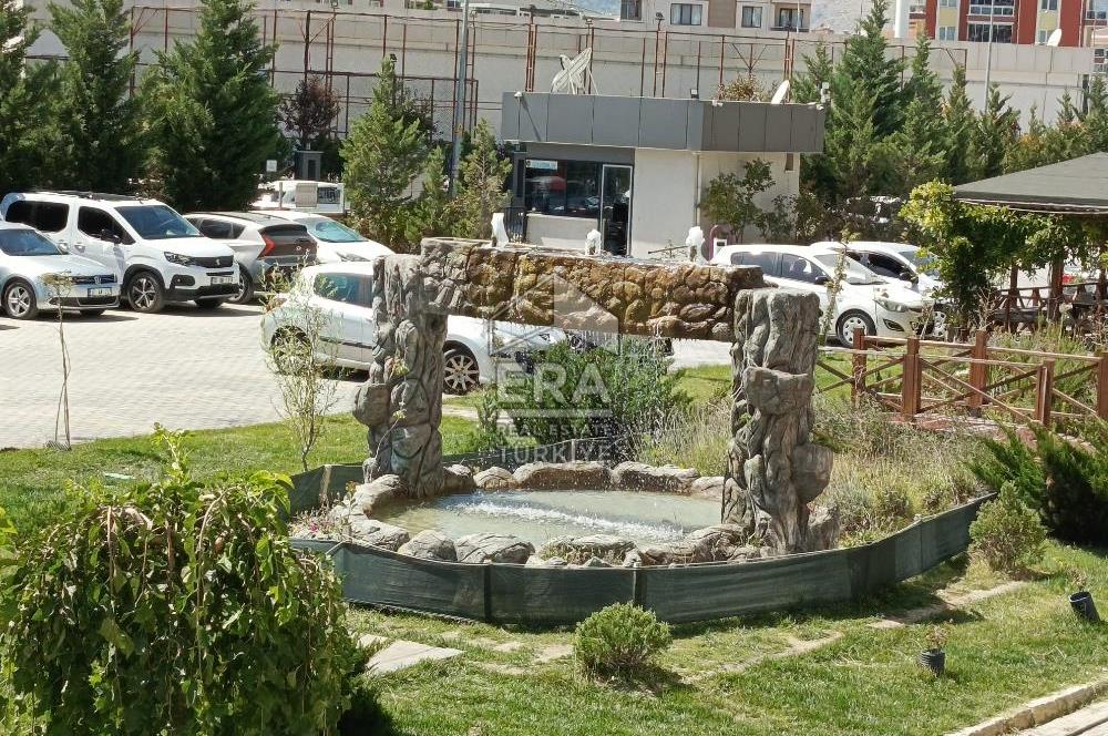 ERA VIP'DEN SELÇUKLU MAH. IHLAMUR KENT SİTESİ SATILIK 4+1 DAİRE