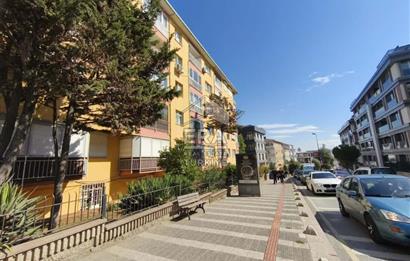 BARBAROS MAHALLESİNDE-CADDE ÜZERİ- BAKIMLI-OTOPARKLI KİRALIK 3+1