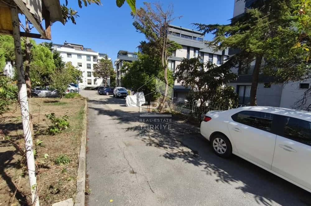 BARBAROS MAHALLESİNDE-CADDE ÜZERİ- BAKIMLI-OTOPARKLI KİRALIK 3+1