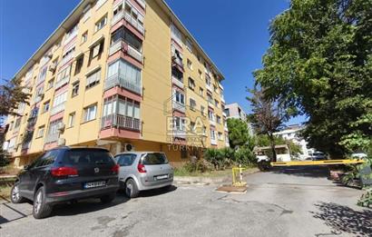 BARBAROS MAHALLESİNDE-CADDE ÜZERİ- BAKIMLI-OTOPARKLI KİRALIK 3+1