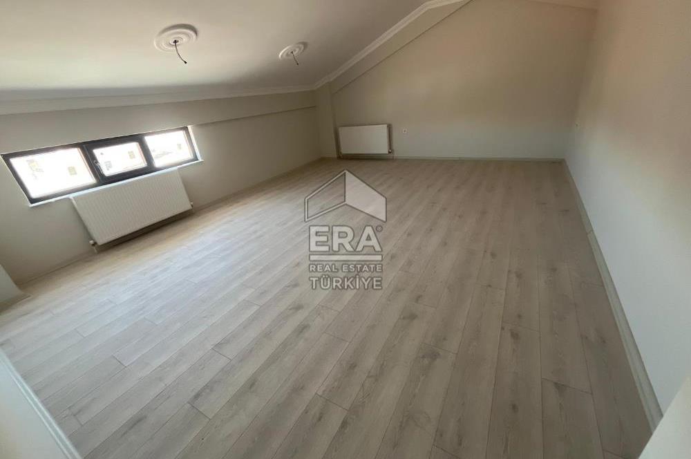 ERASÖZDEN BALIKESİR 1.ORUÇGAZİ MAHALLESİNDE SATILIK 4+1 DAİRE