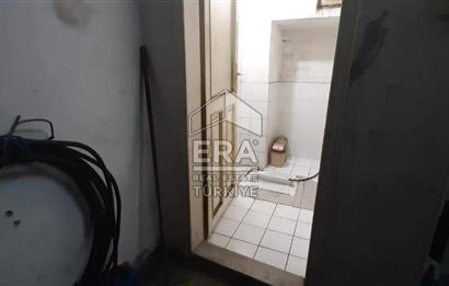 ERA KARAT HENDEK KÜÇÜK SANAYİ SİTESİNDE 180 M2 SATILIK DÜKKAN