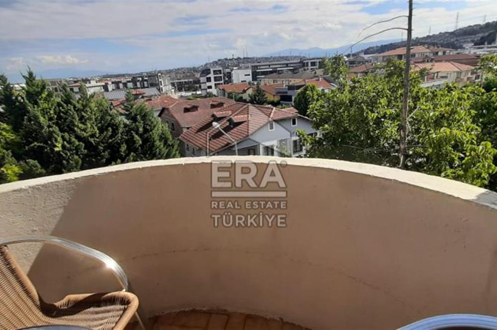 ERA KARAT SERDİVAN’DA SATILIK 2+1 SİTE İÇİNDE DAİRE