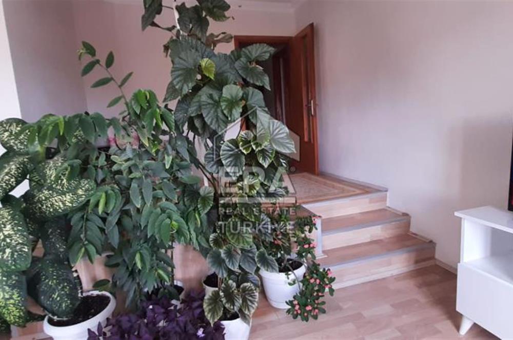 ERA KARAT SERDİVAN’DA SATILIK 2+1 SİTE İÇİNDE DAİRE