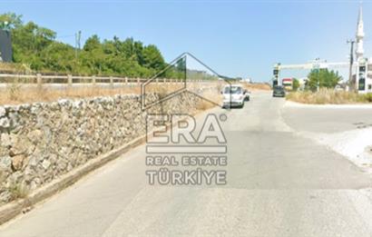 ERA KARAT HENDEK KÜÇÜK SANAYİ SİTESİNDE 180 M2 SATILIK DÜKKAN