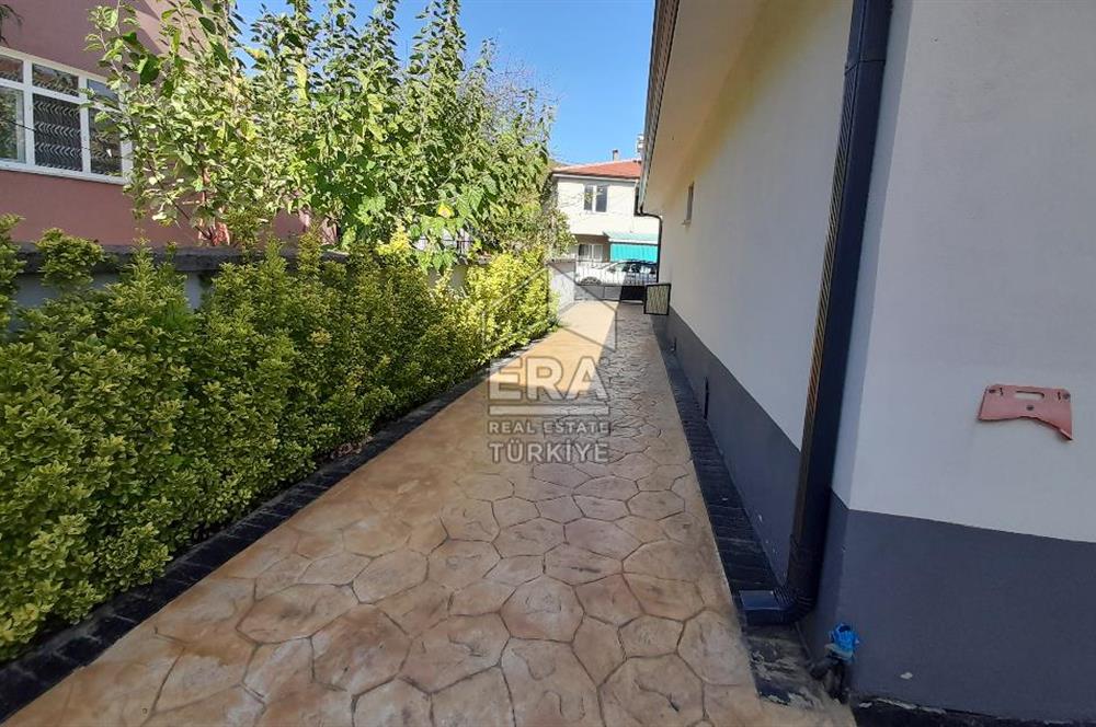 ERA KARAT SAKARYA ARİFİYE ADLİYE’DE SATILIK MÜSTAKİL EV VE ARSASI 