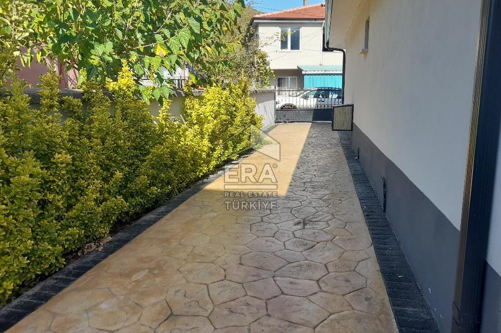 ERA KARAT SAKARYA ARİFİYE ADLİYE’DE SATILIK MÜSTAKİL EV VE ARSASI 