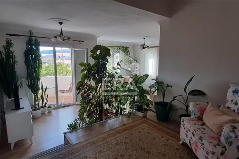 ERA KARAT SERDİVAN’DA SATILIK 2+1 SİTE İÇİNDE DAİRE