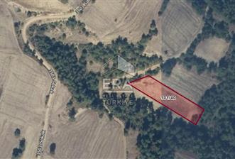 ERA KARAT SAKARYA GEYVE KARACAÖREN’DE SATILIK 2.106 M2 TARLA