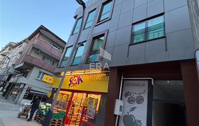 ERA KARAT ADAPAZARI ÇARK CADDESİNDE SATILIK 215 M2 DÜKKAN