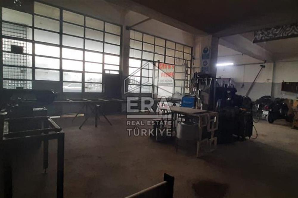 ERA KARAT HENDEK KÜÇÜK SANAYİ SİTESİNDE 180 M2 SATILIK DÜKKAN