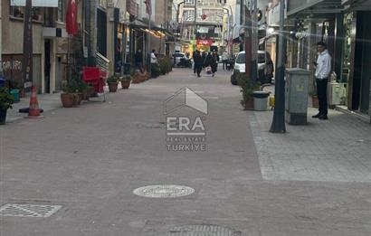 ERA KARAT ADAPAZARI ÇARK CADDESİNDE SATILIK 215 M2 DÜKKAN