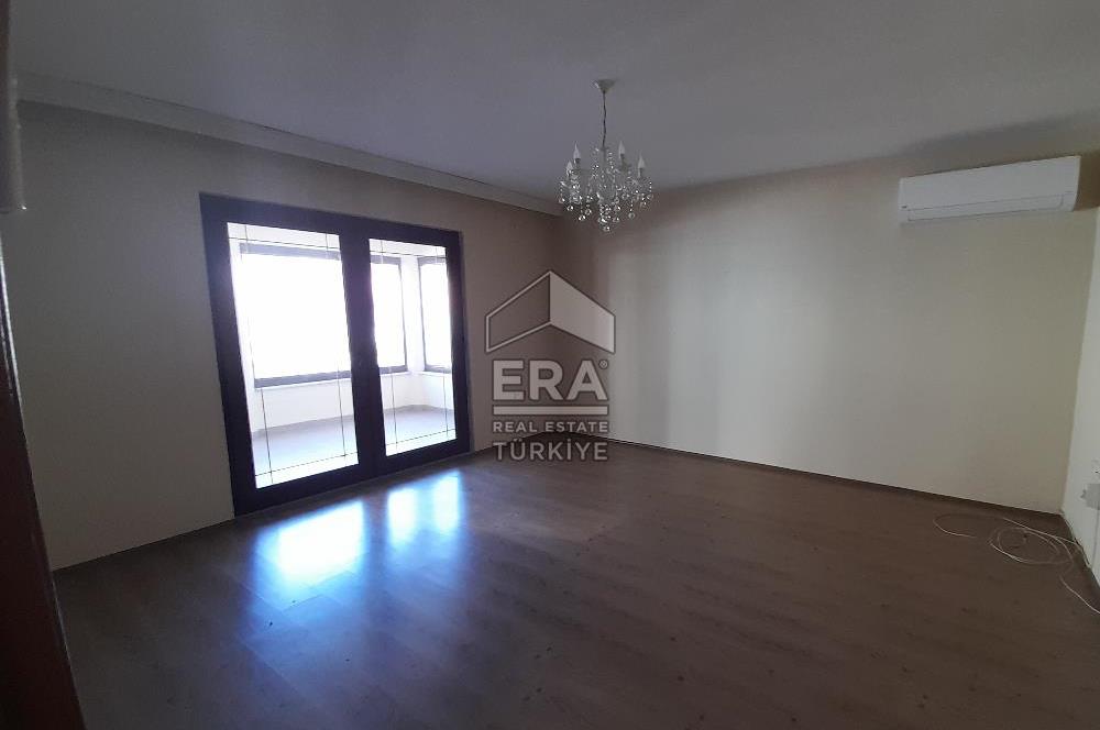ERA KARAT SAKARYA ARİFİYE ADLİYE’DE SATILIK MÜSTAKİL EV VE ARSASI 