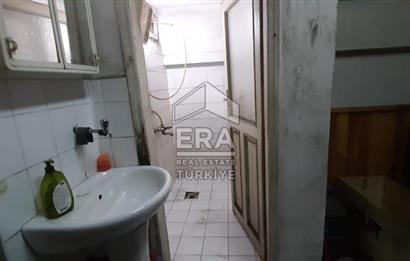 ERA KARAT HENDEK KÜÇÜK SANAYİ SİTESİNDE 180 M2 SATILIK DÜKKAN