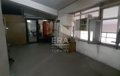 ERA KARAT HENDEK KÜÇÜK SANAYİ SİTESİNDE 180 M2 SATILIK DÜKKAN