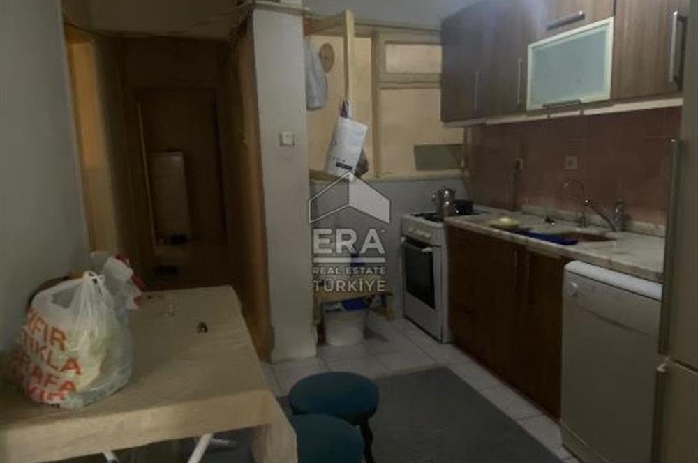 ÜSKÜDAR VALİDE-İ ATİK ' TE HARİKA KONUMDA SATILIK 3+1 DAİRE