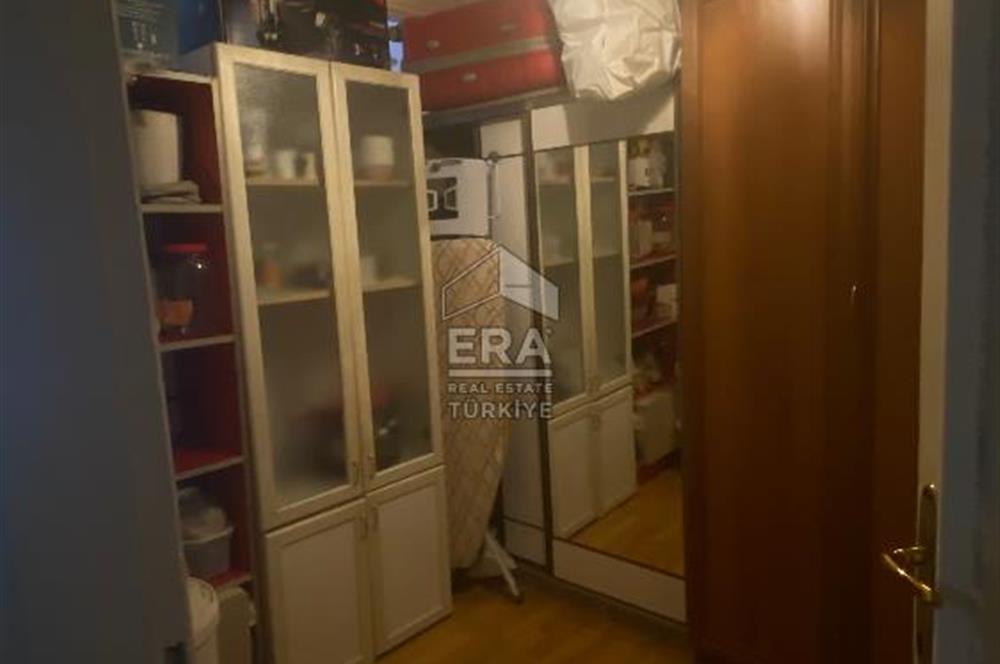 ÜSKÜDAR VALİDE-İ ATİK ' TE HARİKA KONUMDA SATILIK 3+1 DAİRE