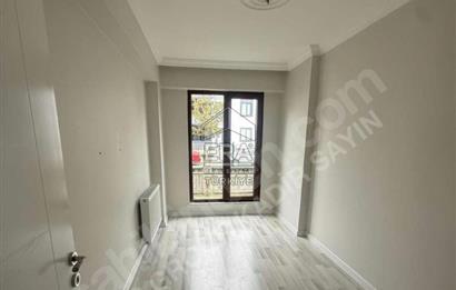ERA KARAT SAKARYA TEPEKUM YENİ STADA YAKIN 3+1 SATILIK DAİRE