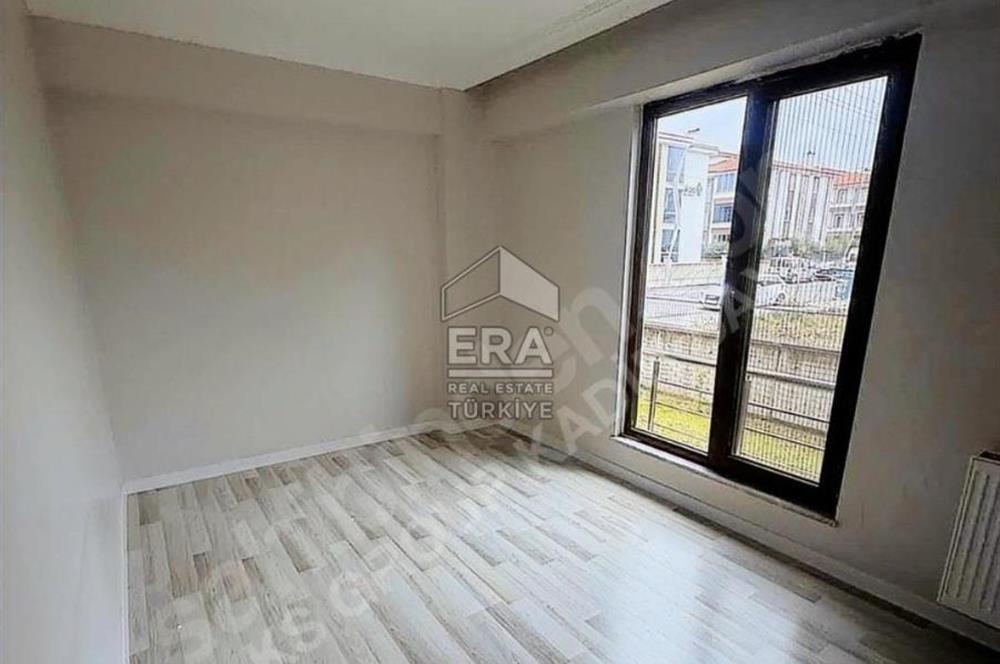 ERA KARAT SAKARYA TEPEKUM YENİ STADA YAKIN 3+1 SATILIK DAİRE