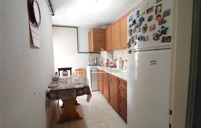 Kızılay Kan Bankası Yakını Satılık 3+1 Daire ve Dükkan Hissesi