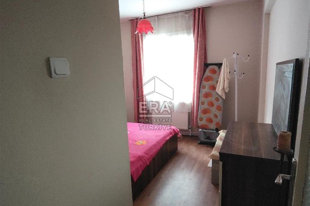 Kızılay Kan Bankası Yakını Satılık 3+1 Daire ve Dükkan Hissesi