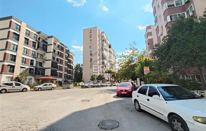 Kızılay Kan Bankası Yakını Satılık 3+1 Daire ve Dükkan Hissesi