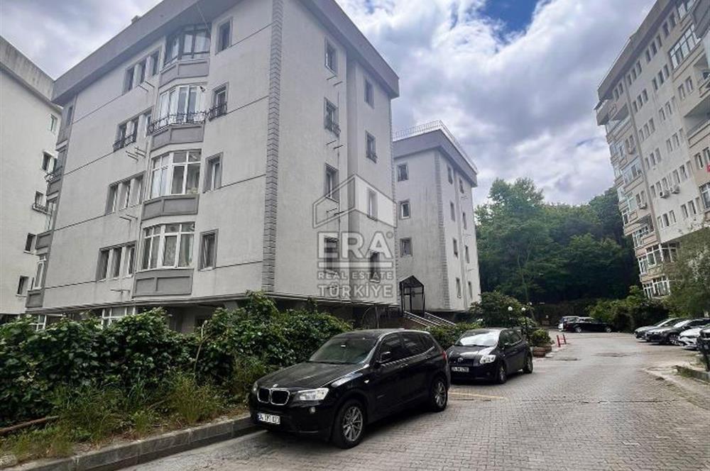Metro ve Sahile Yürüyüş Mesafesinde Tarabya SanatçılarSitesi 3+1